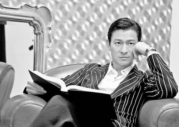 杨丽娟时隔11年还想见刘德华,家破人亡还不够?网友:真·脑残粉