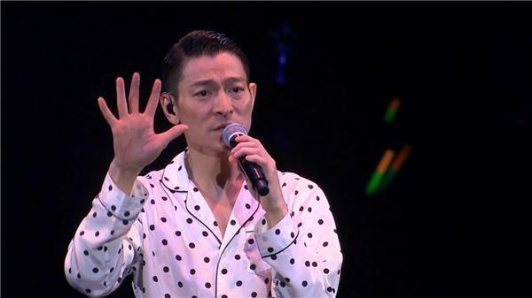 刘德华发型又酷又帅,蓬松又整齐更有男人味,喜欢油头的男生试试