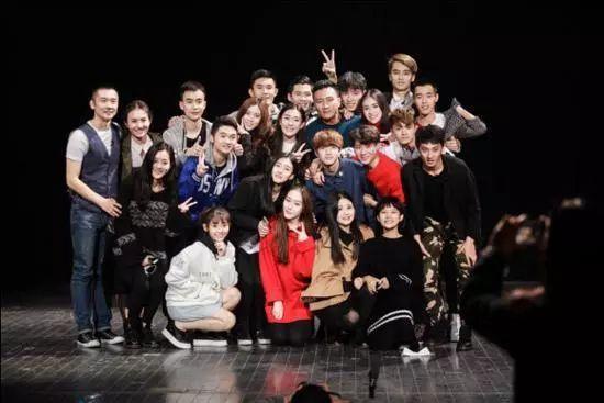 《一年级》大学季现状,袁雨萱签约杨幂工作室