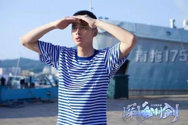 《一年级》大学季现状,袁雨萱签约杨幂工作室