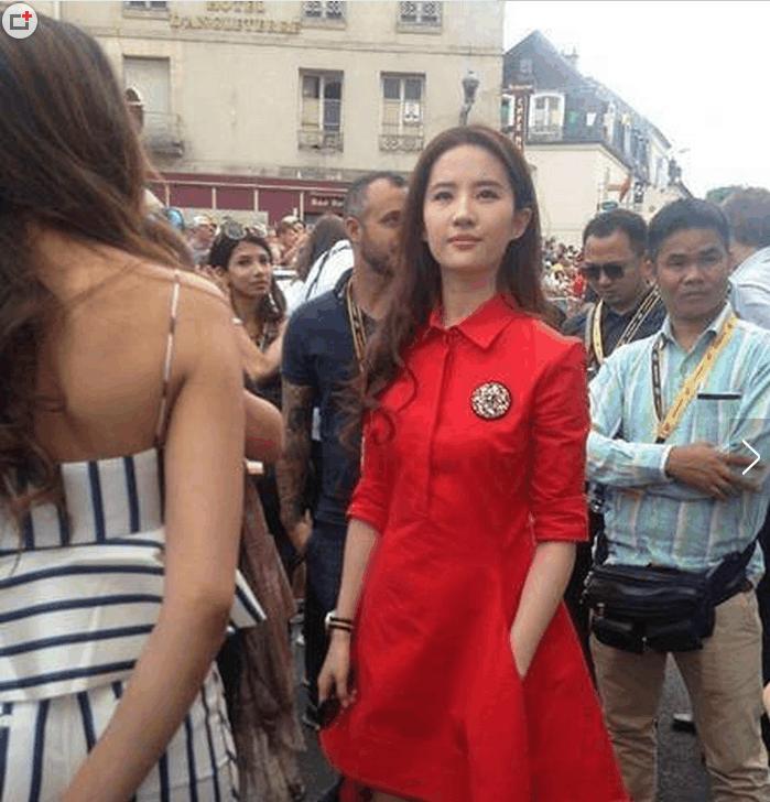 刘亦菲圆脸变成方脸被质疑整容, 韩国网友: 长得普通