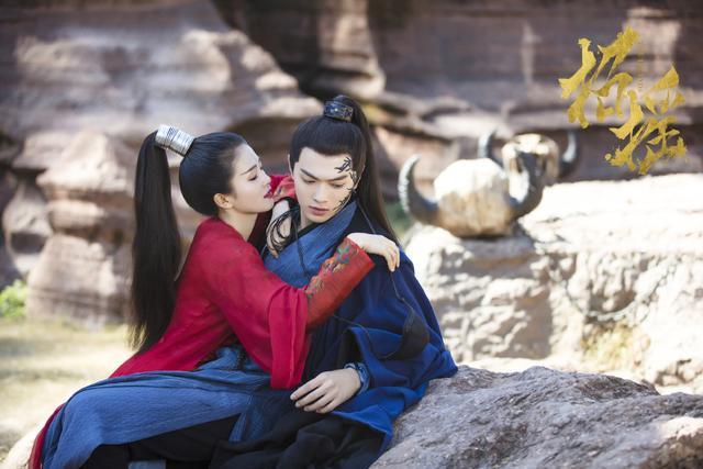 《招摇》终于上演名场面一夜荒唐,网友直呼:请原地结婚!