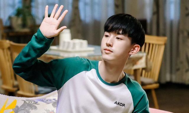 郭俊辰新剧官宣，女主搭档小2岁却是演技派，小郭该有压力啦！