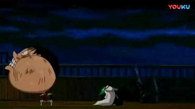 海贼王，路飞被逼着用了吃这个绝招，可无法下咽，但吃他却吃撑了