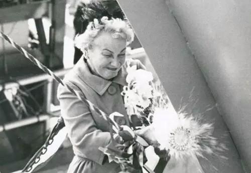 王思聪花1000万买的香槟有多牛?