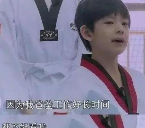 潘粤明“又”给孩子庆生了，评论区满满全是惋惜，网友：最惨父亲