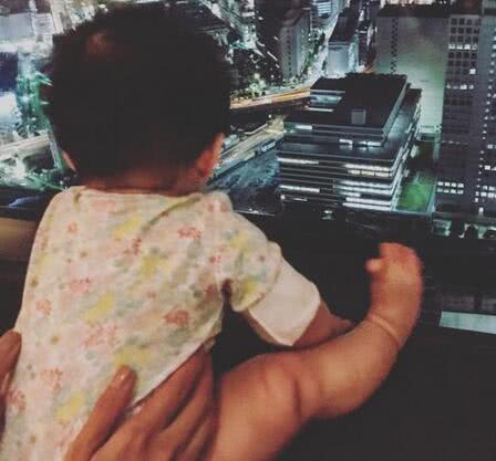 陈赫晒体重，一个细节意外透露出他土豪的不得了！