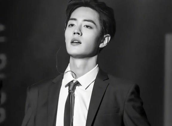 陈情令官博1句话惹怒网友,偶练jeffrey董又霖疑似与金晨分手