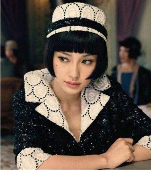 杨颖“狗啃刘海”撞脸王子文?果然她还是适合“仙女发型”!