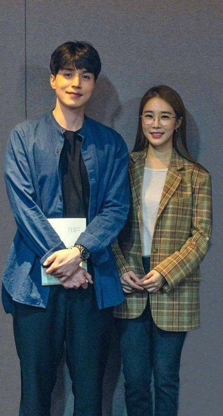 《触碰真心》发布会,刘仁娜李东旭再续前缘,网友:原地结婚