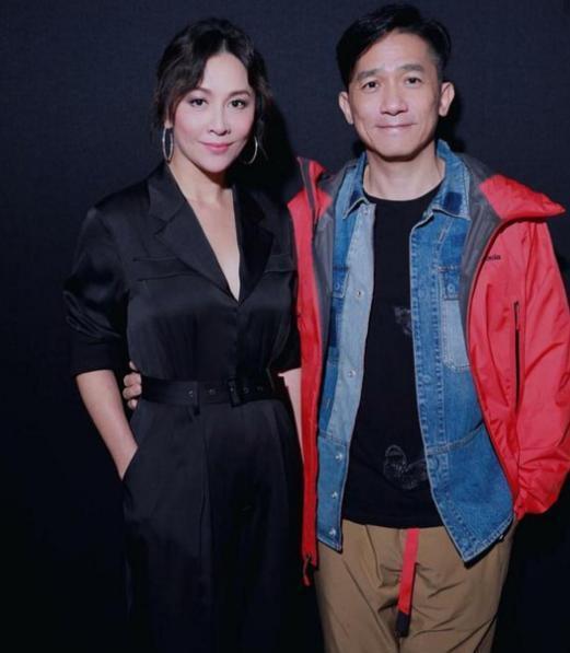 看了梁朝伟和刘嘉玲的同框照,才懂得什么叫羡煞旁人!