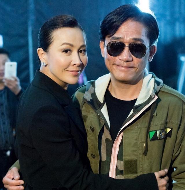 看了梁朝伟和刘嘉玲的同框照,才懂得什么叫羡煞旁人!