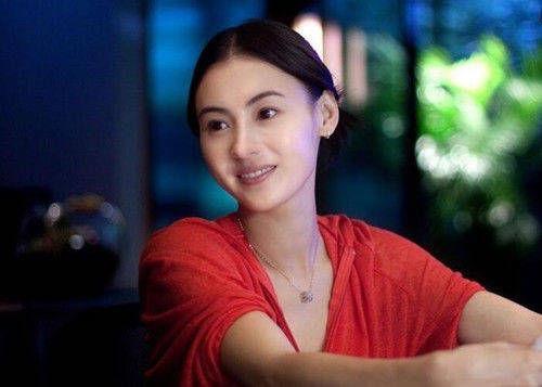 张柏芝晒儿子照片，大儿子高冷酷似谢霆锋，二儿子活泼可爱