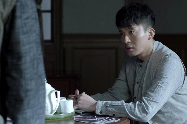 《惊蛰》余小晚救陈山狂飙演技,后者心动“山晚CP”开始逆转?