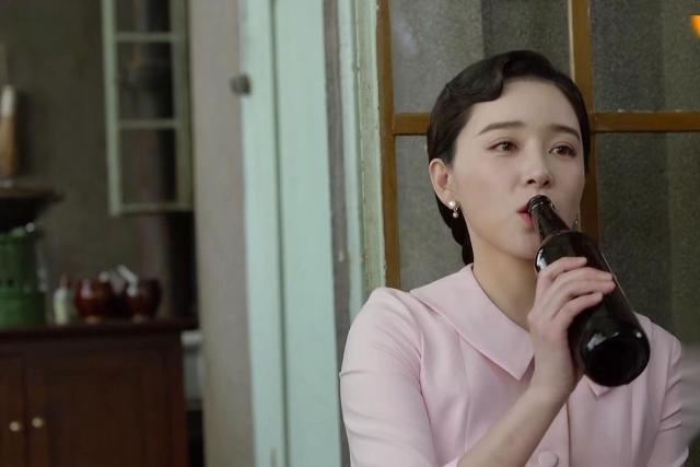 《惊蛰》余小晚救陈山狂飙演技,后者心动“山晚CP”开始逆转?