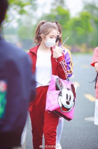 ​火箭少女101 孟美岐、吴宣仪、杨超越、段奥娟、Yamy、赖美云、张紫宁