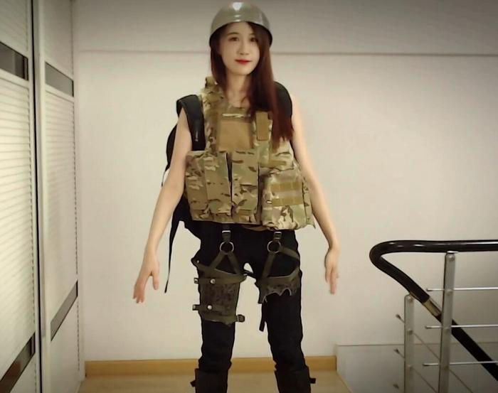 虎牙轩子巨2兔Cos绝地求生角色 有这样的队友谁还有心情吃鸡