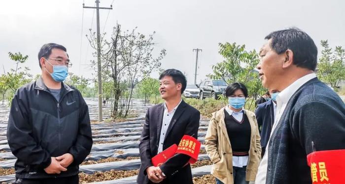 付国祥:干部要当好群众的“知心人”和“贴心人”