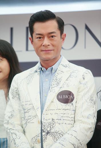 古天乐为自己太帅烦恼，又变白了,你们知道我为了变黑有多努力吗