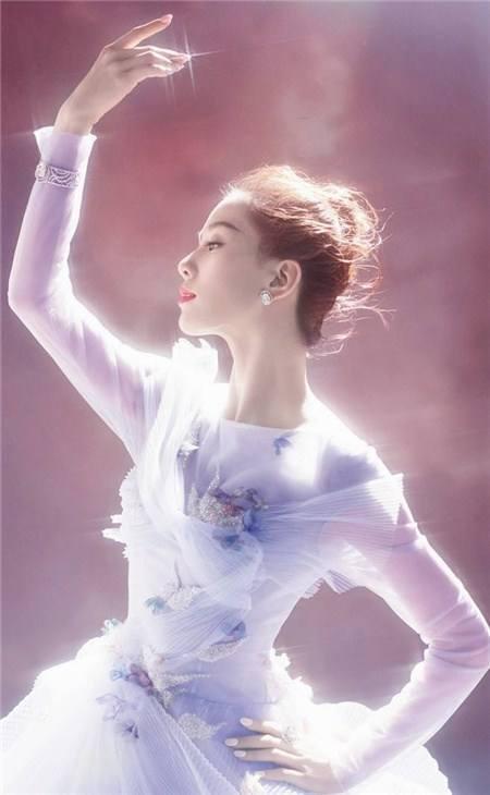 刘诗诗预产期曝光，孕肚8月仍仙气满满，难怪被称中国新垣结衣