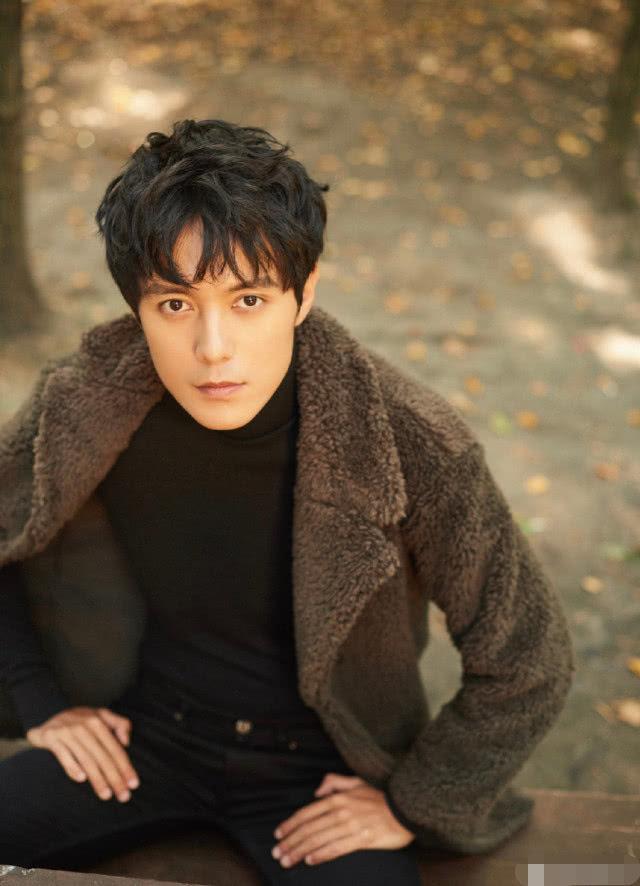 铠甲勇士:雪獒侠沉寂十年再次爆发,难怪网友说他是铠甲中最强的