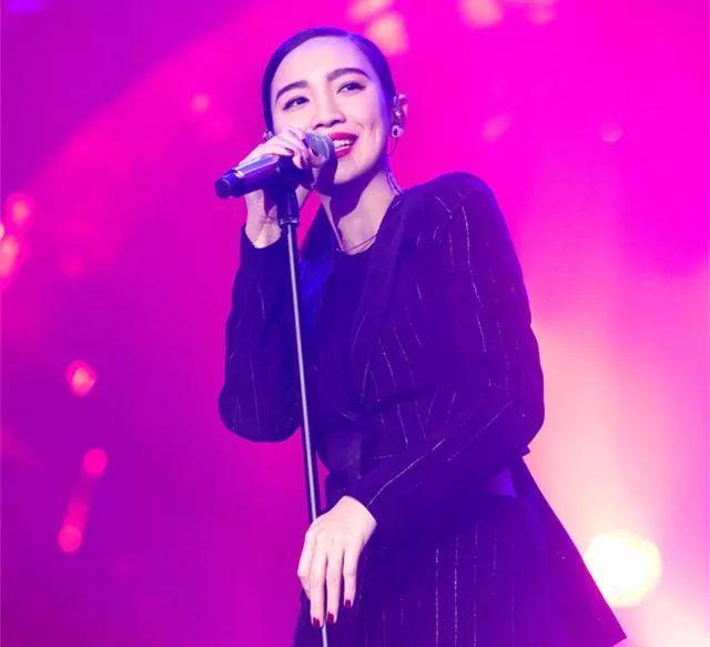 《歌手》张天终于唱中文歌了，但还是不被接受！