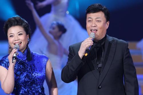 谷一“女儿”首曝光，是我们熟悉的著名歌手，貌美如花惹人羡