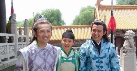 出道近20年未火,追过张娜拉,恋过贾静雯