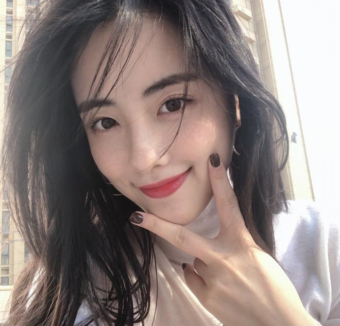 胡歌方否认与小13岁女演员结婚：假得离谱