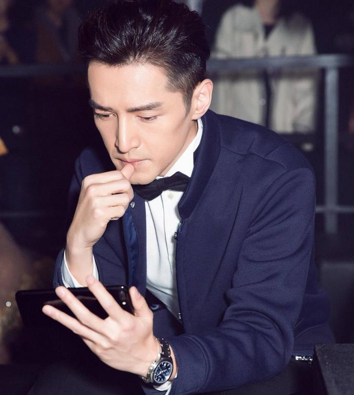 胡歌方否认与小13岁女演员结婚：假得离谱