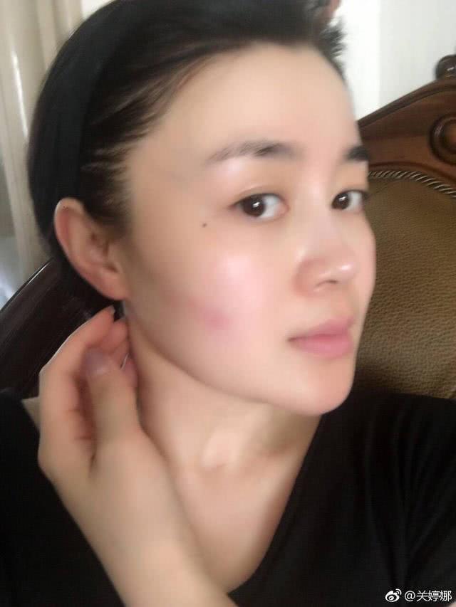 《乡村爱情》杨小燕素颜照,没想到她用身材欺骗了观众8年!