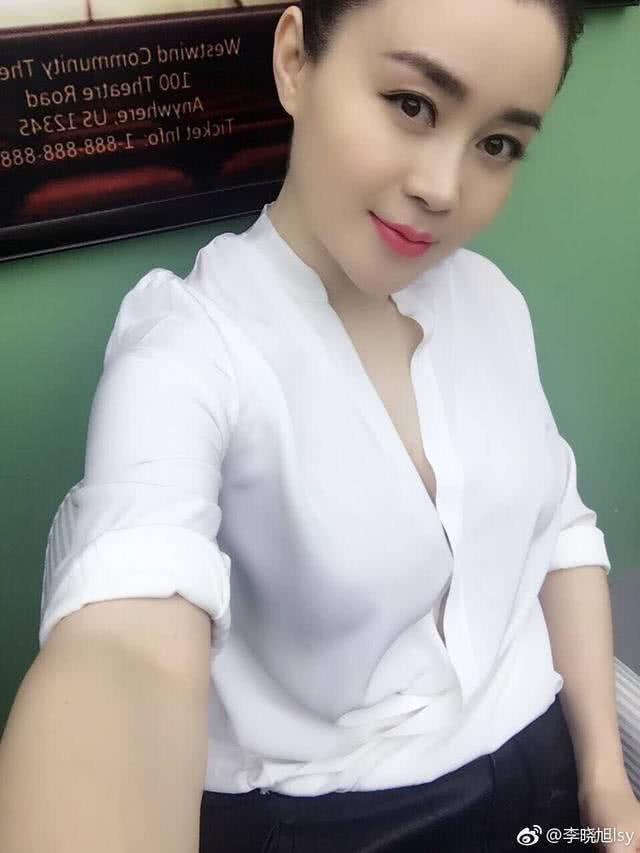 《乡村爱情》杨小燕素颜照,没想到她用身材欺骗了观众8年!