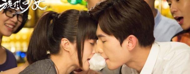 还记得《旋风少女》的戚百草吗?如今穿军装,粉丝:杨洋要沦陷了