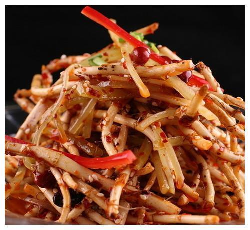 “折耳根”3种吃法，营养丰富，老人小孩都爱吃！