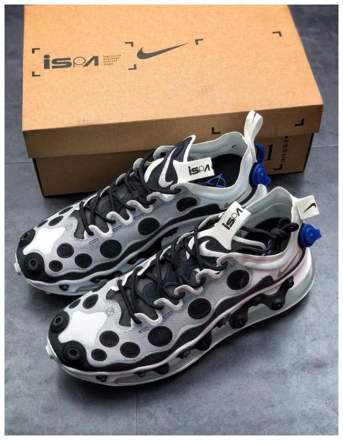 脚感比boost更软弹？耐克Air Max 720黑白斑点配色开箱！