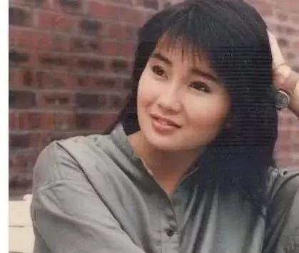 终于坦白终身不嫁原因,55岁的张曼玉,欺瞒了娱乐圈整整18年