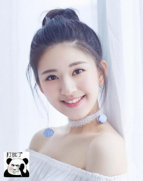 为宣传新剧《青囊传》,李宏毅“炒CP”,微博“示爱”赵露思?