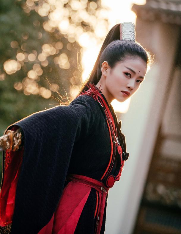 新剧招摇再上新剧照,女主与许凯三次搭档?网友:冲这颜追定了