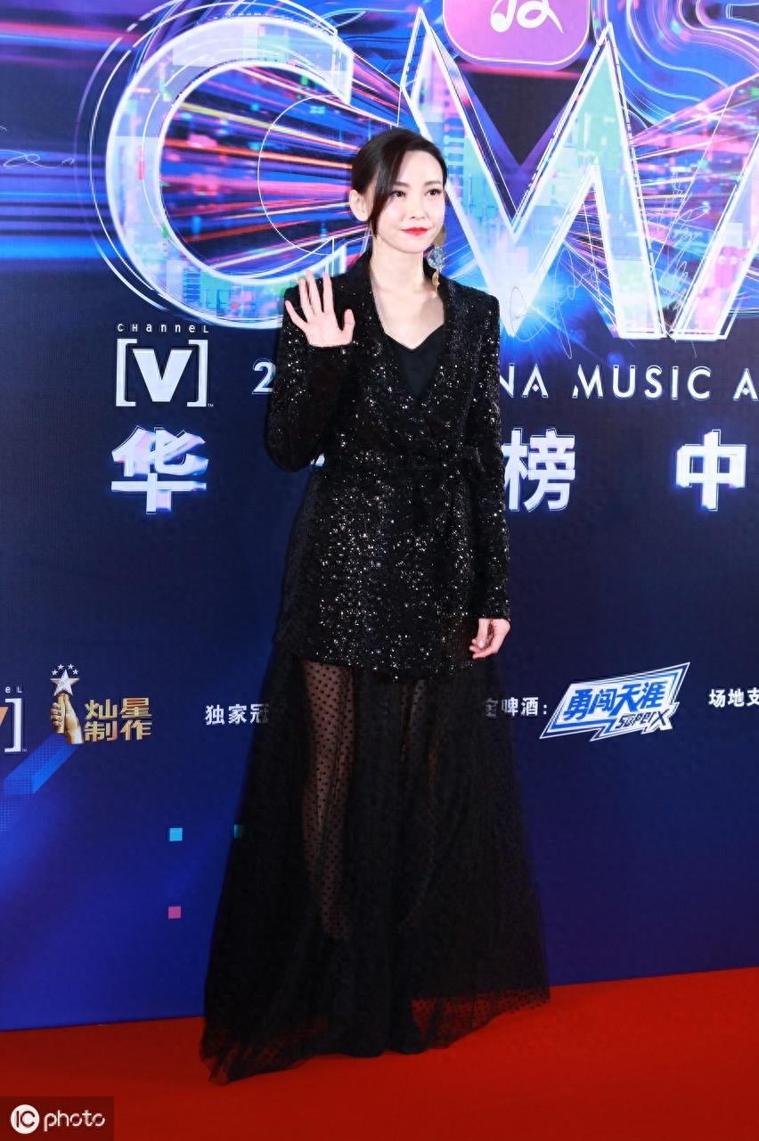 《前任3》女主角于文文的一些简介,气质真好