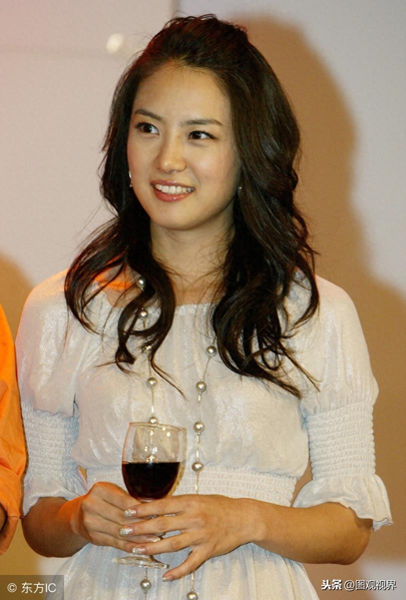 韩星刘荷娜：长相甜美可爱，经典剧《放羊的星星》中的女主角