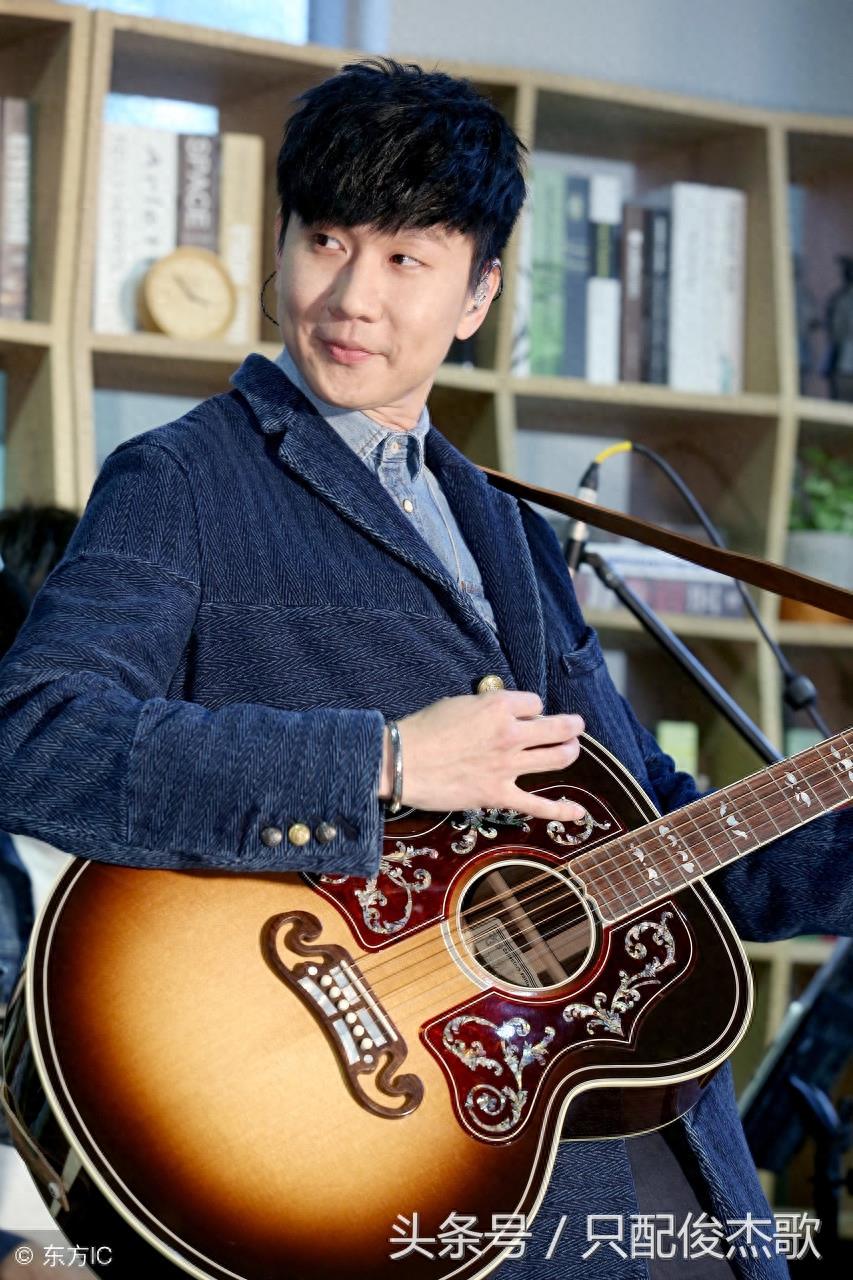 林俊杰：我会唱歌，会跳舞，会弹钢琴……，我会的可多了