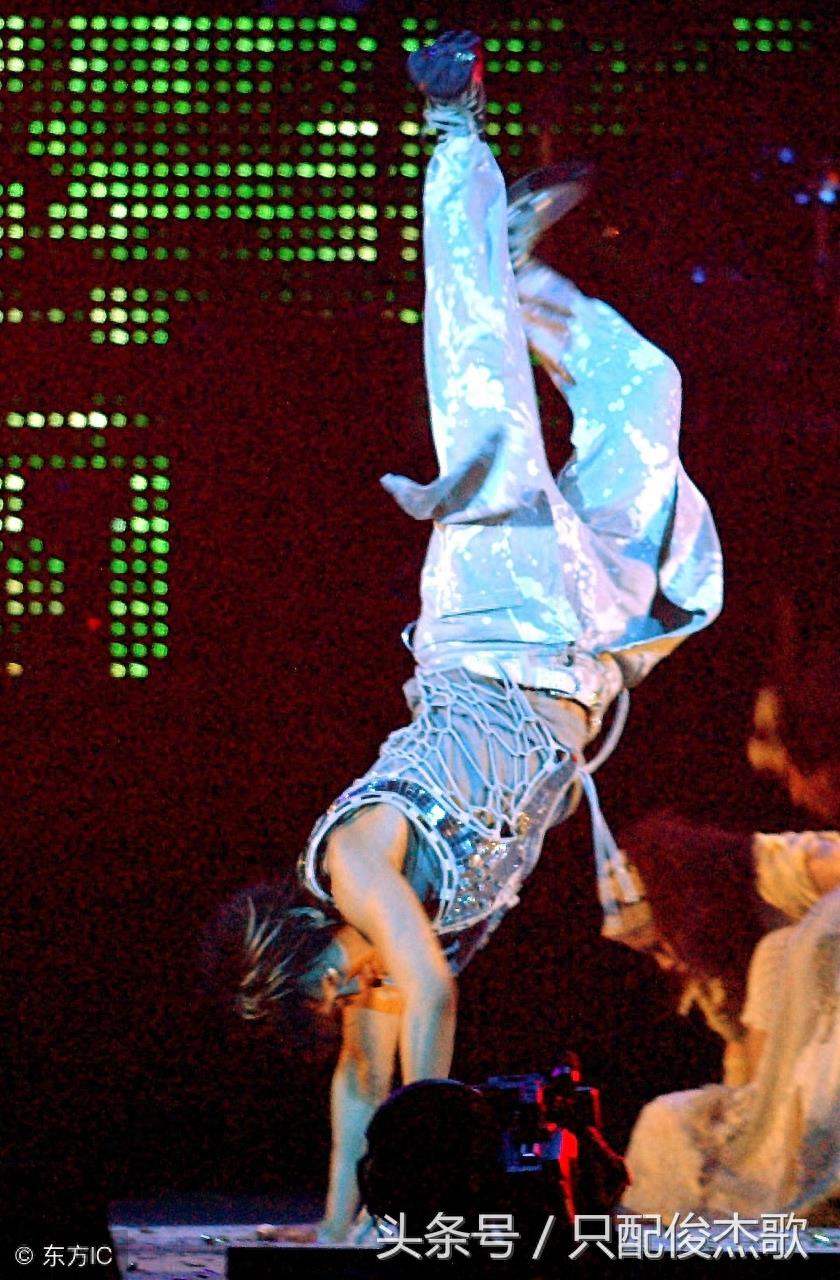 林俊杰：我会唱歌，会跳舞，会弹钢琴……，我会的可多了