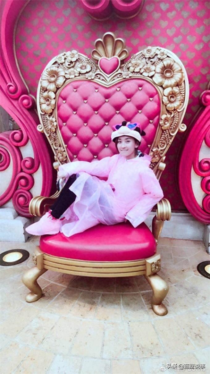 《乡村爱情》小李老师唐艺兮的戏里戏外,一个率真美丽的女孩