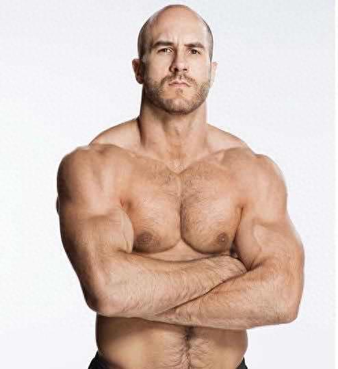 WWE选手力量排行榜 第一名绝对当之无愧！