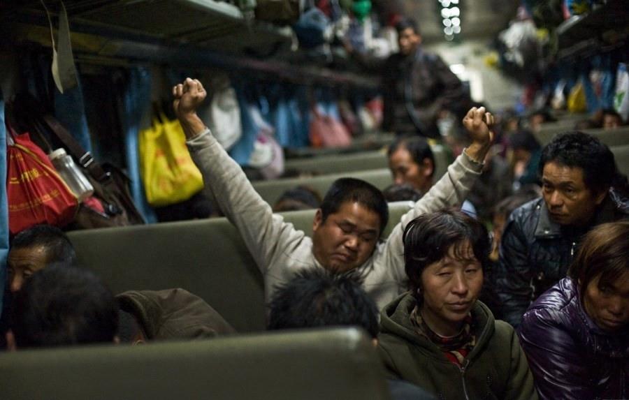 实拍：绿皮火车上的真实情景