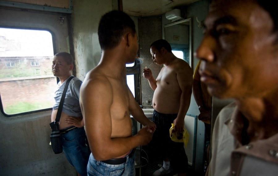 实拍：绿皮火车上的真实情景