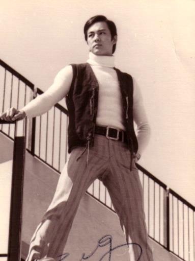 狄龙，不该被遗忘的巨星，你知道他年轻时有多帅吗？