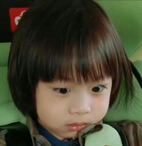 ​林志颖的大儿子近照曝光，时隔7年让人认不出，但他的发型却一直保持不变