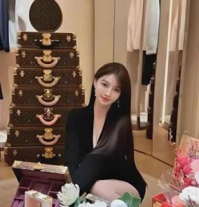 ​叶珂吐槽伍佰的歌猥琐，伍佰回应！网友气笑了：连黄晓明也不敢这样说