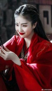 ​白鹿出演的电视剧中，你是否看过几部？我最喜欢的角色是《招摇》中的路招摇，